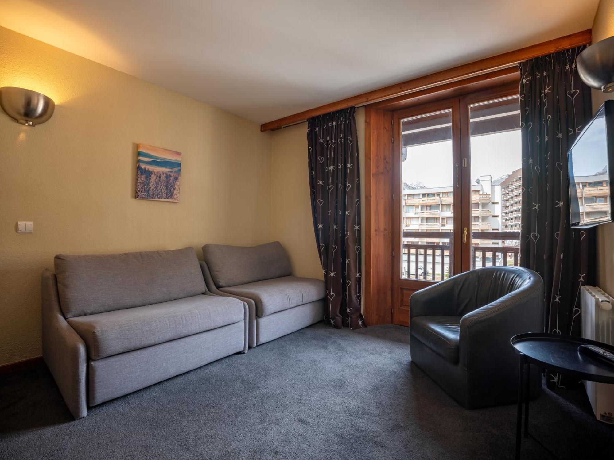 Chalet Hotel Ducs De Savoie Val-d'Isere Exterior photo