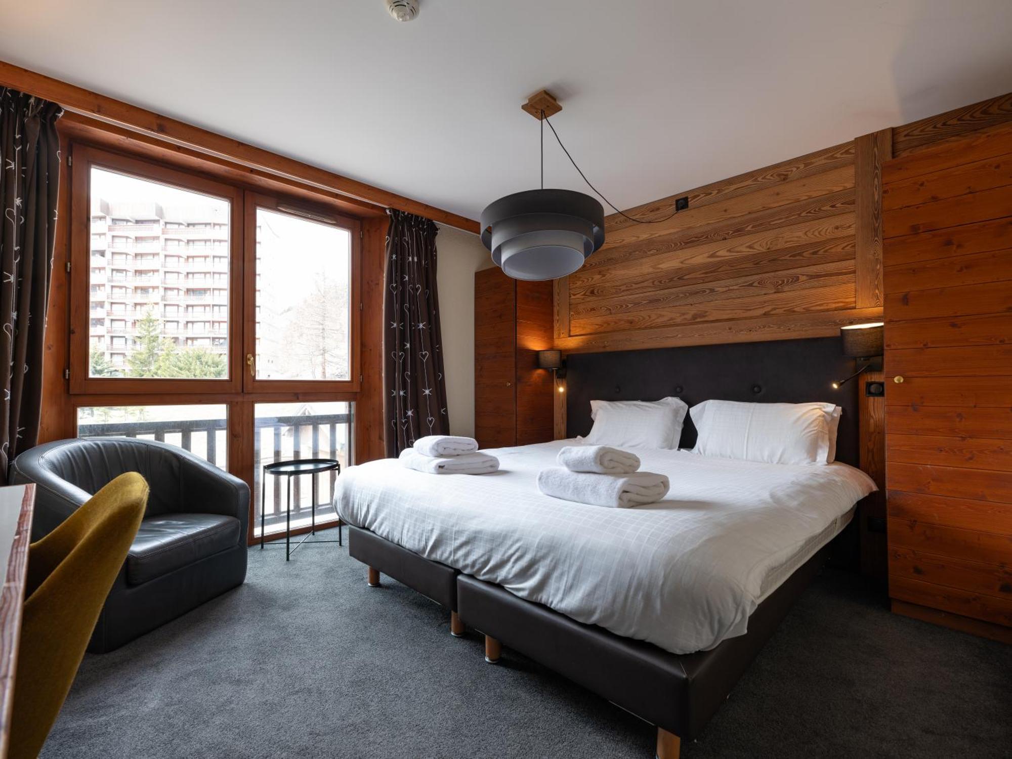 Chalet Hotel Ducs De Savoie Val-d'Isere Exterior photo
