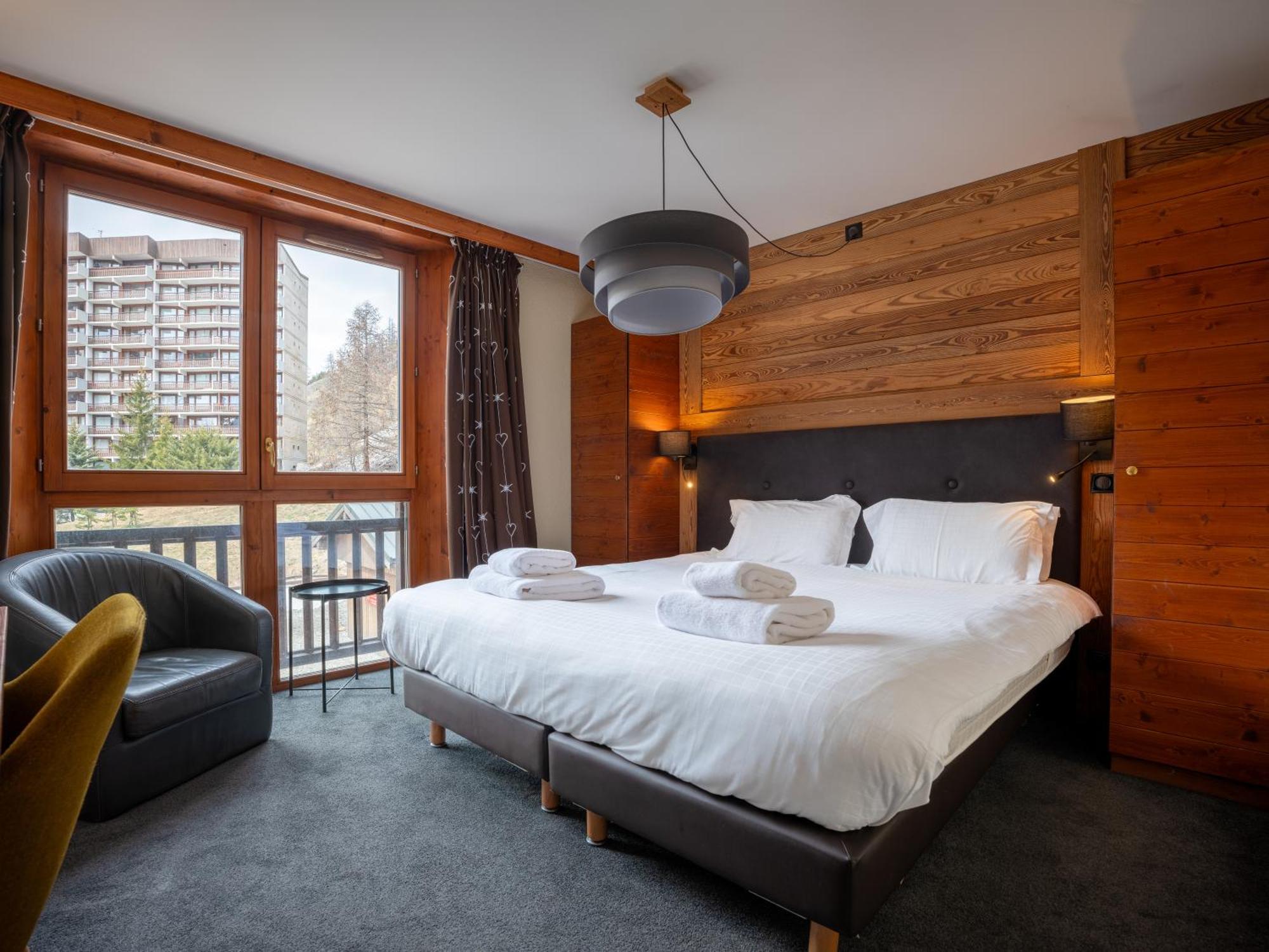 Chalet Hotel Ducs De Savoie Val-d'Isere Exterior photo